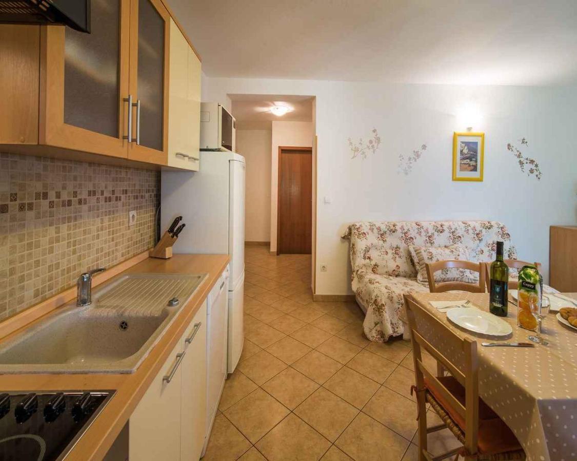 Apartments In Vrbnik/Insel Krk 13597 Dış mekan fotoğraf