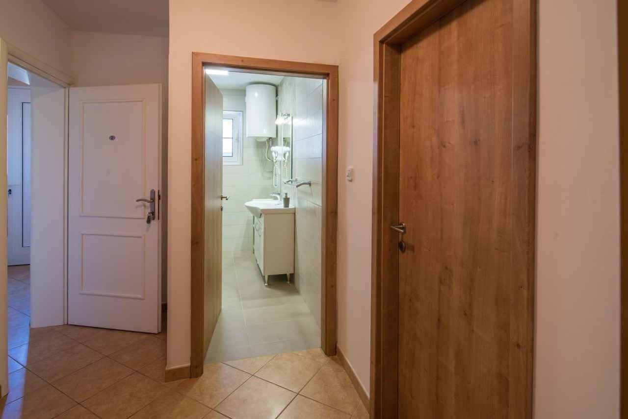 Apartments In Vrbnik/Insel Krk 13597 Dış mekan fotoğraf