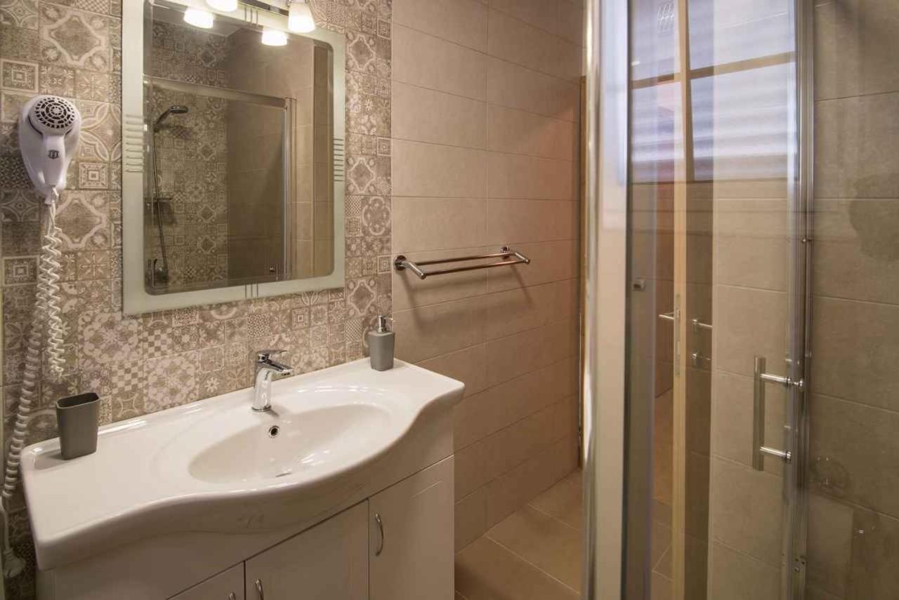 Apartments In Vrbnik/Insel Krk 13597 Dış mekan fotoğraf