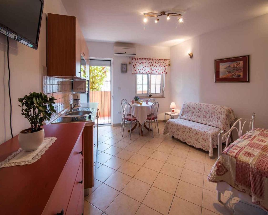 Apartments In Vrbnik/Insel Krk 13597 Dış mekan fotoğraf