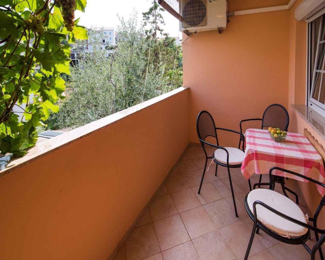 Apartments In Vrbnik/Insel Krk 13597 Dış mekan fotoğraf