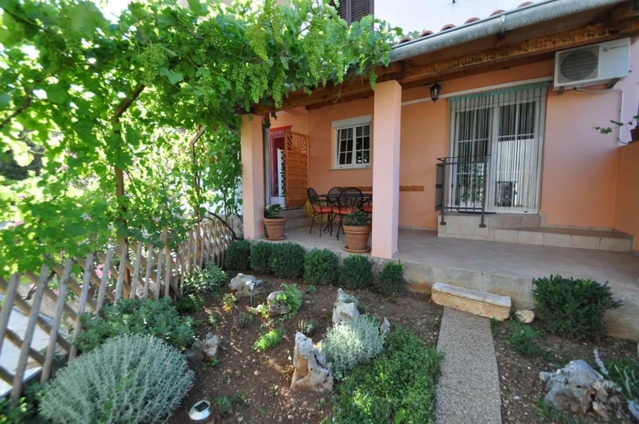 Apartments In Vrbnik/Insel Krk 13597 Dış mekan fotoğraf